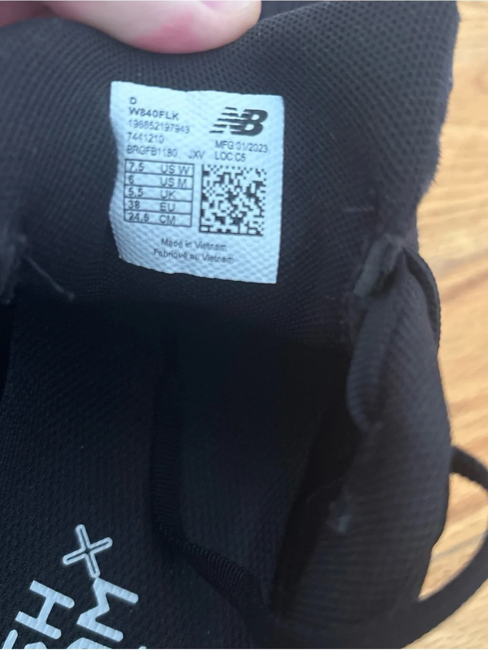New Balance Black and White Fresh Foam 840 Running Shoes